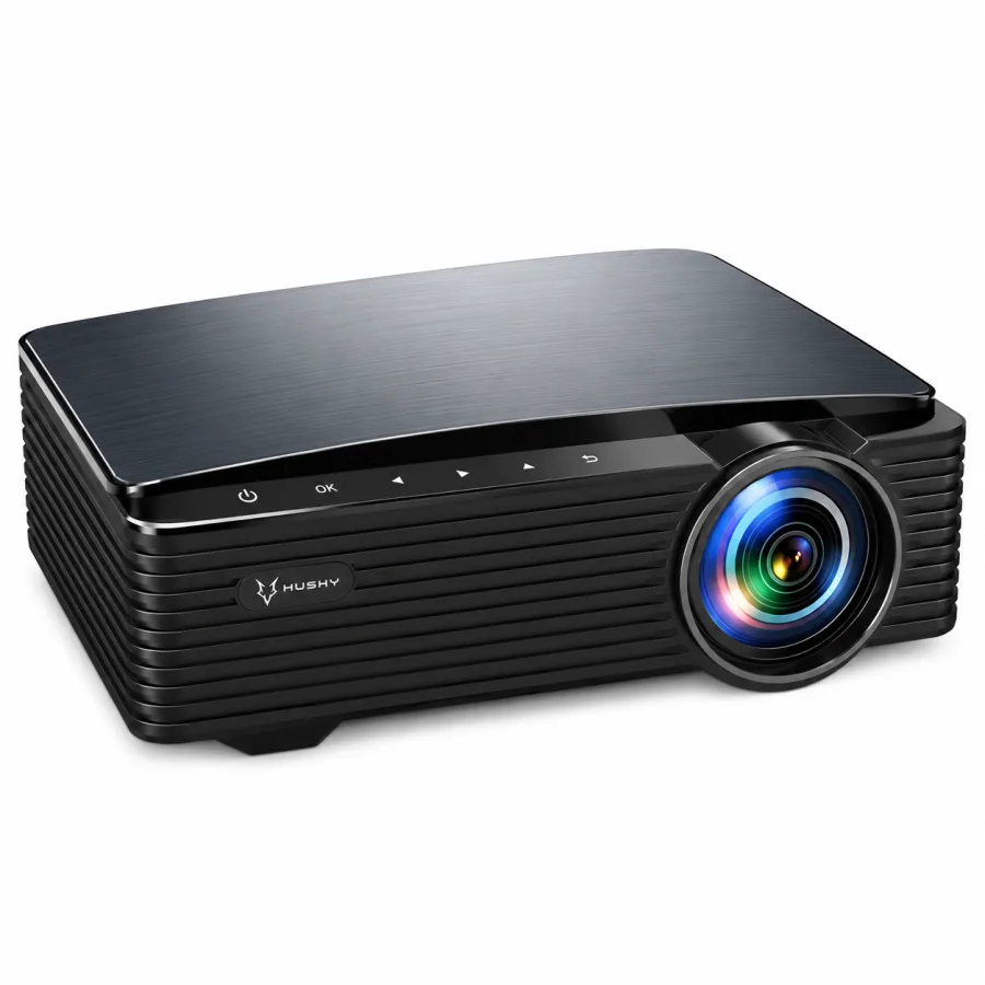 Projetor LED Husky Technologies HTCAJ001 preto em perspectiva, com a lente a mostra